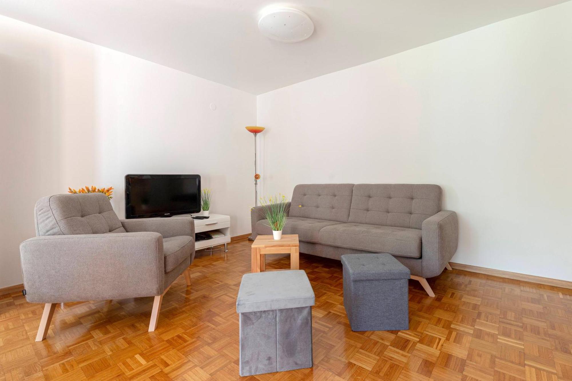 Apartma Angela Ljubljana Buitenkant foto