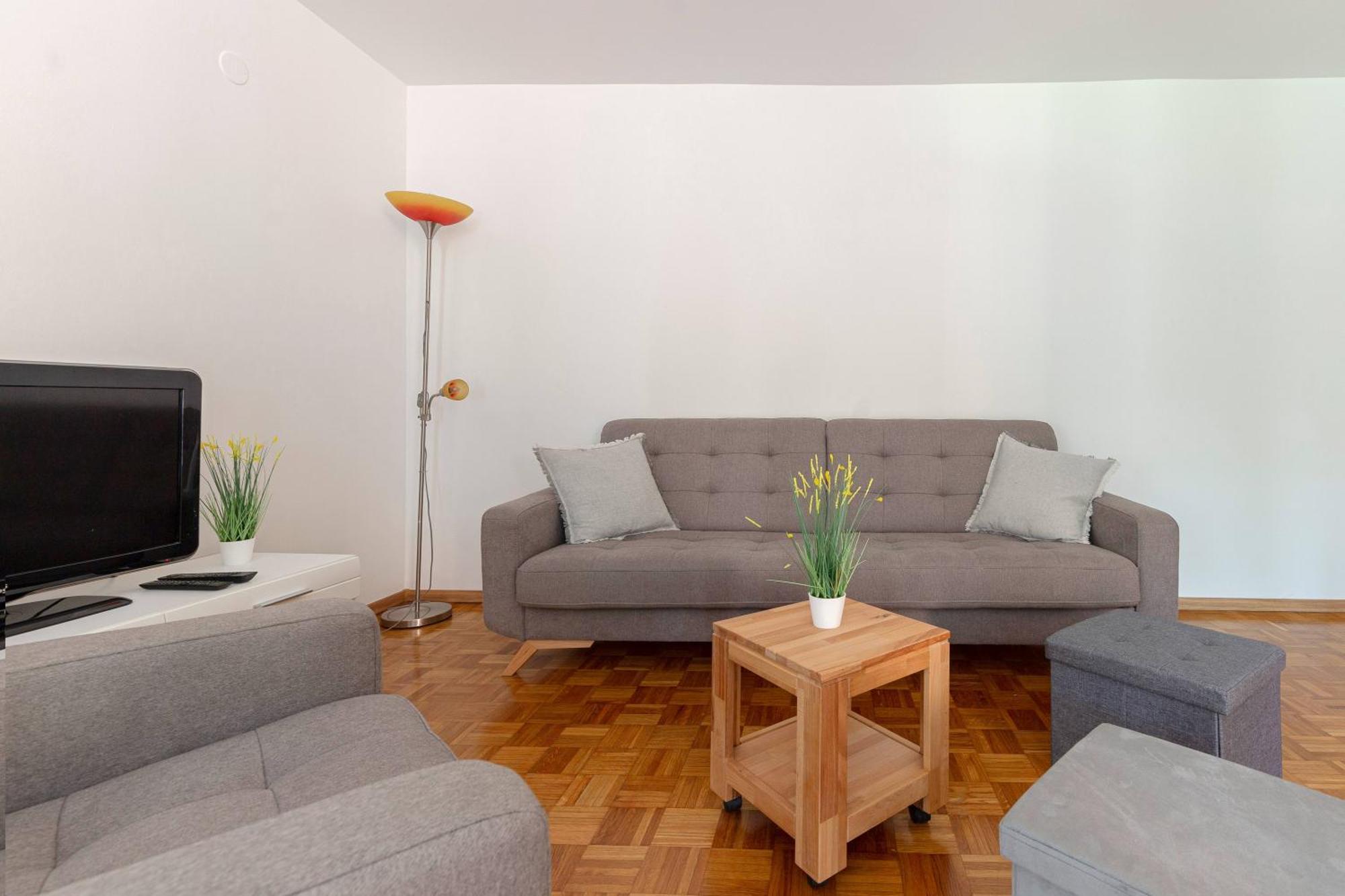 Apartma Angela Ljubljana Buitenkant foto
