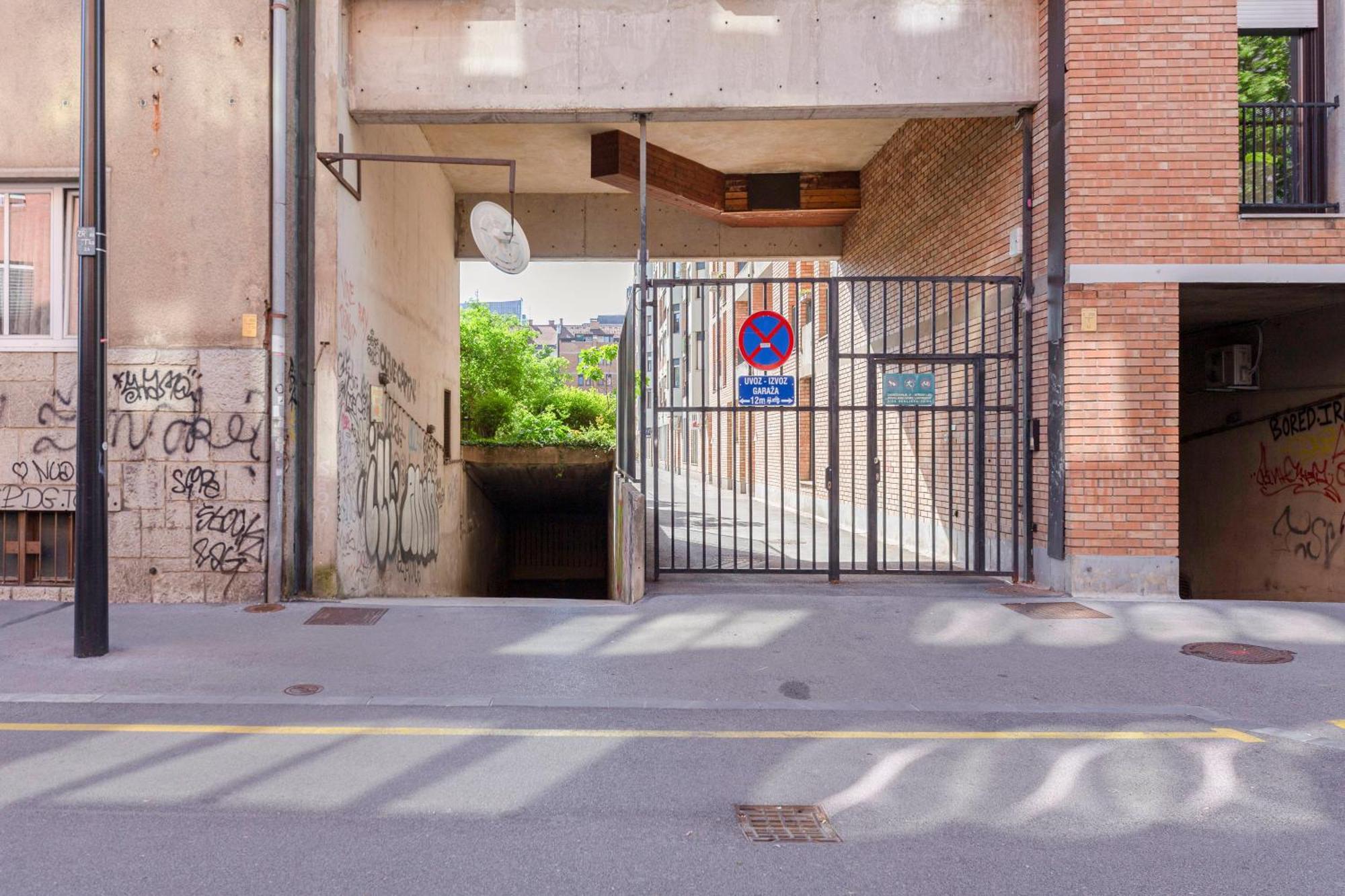 Apartma Angela Ljubljana Buitenkant foto
